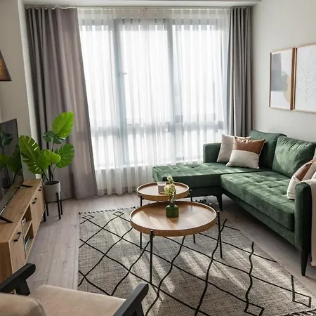 Modern Urban Apt- Relaxation In The Hustle *